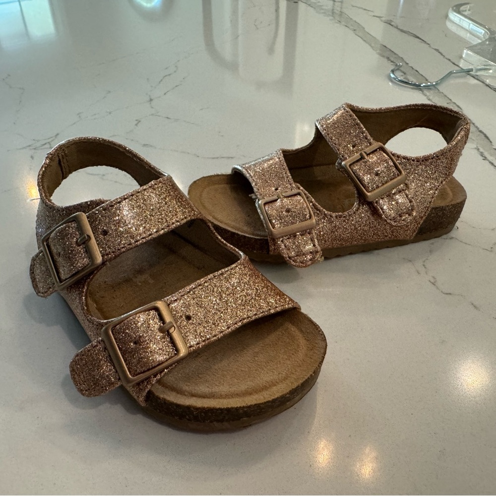 Toddler shoes